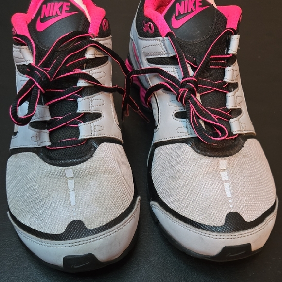Nike Shox Women's Athletic Shoes in Gray and Pink - Picture 3 of 12